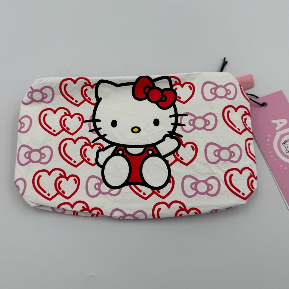 Aloha Collection x Hello Kitty Mini Pouch Set - Picture 7 of 13